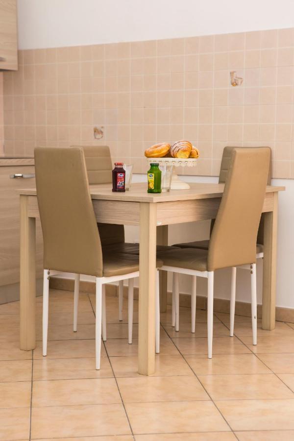 Airport House Daire Napoli Dış mekan fotoğraf